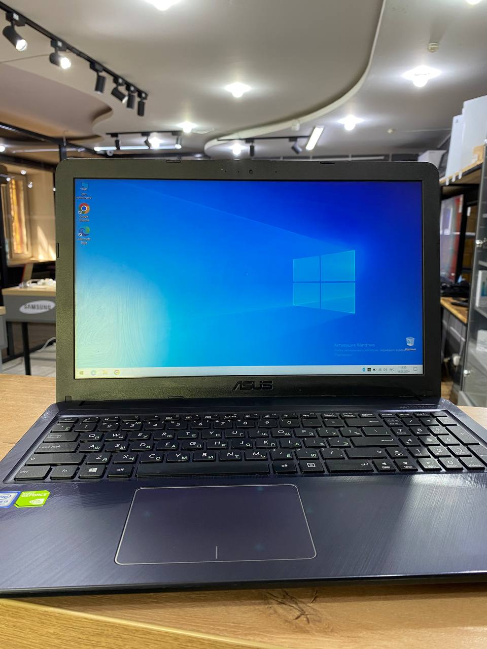Ноутбук ASUS i3-(7)/ 4ГБ/ NVIDIA GeForce MX110 2ГБ (Фото)