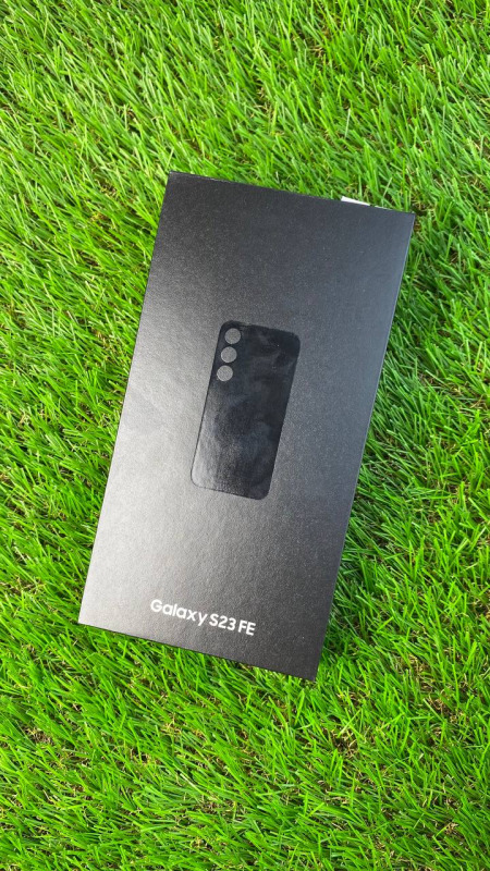 Samsung Galaxy S23 FE, 128 ГБ, черный, 8 ГБ (Фото)