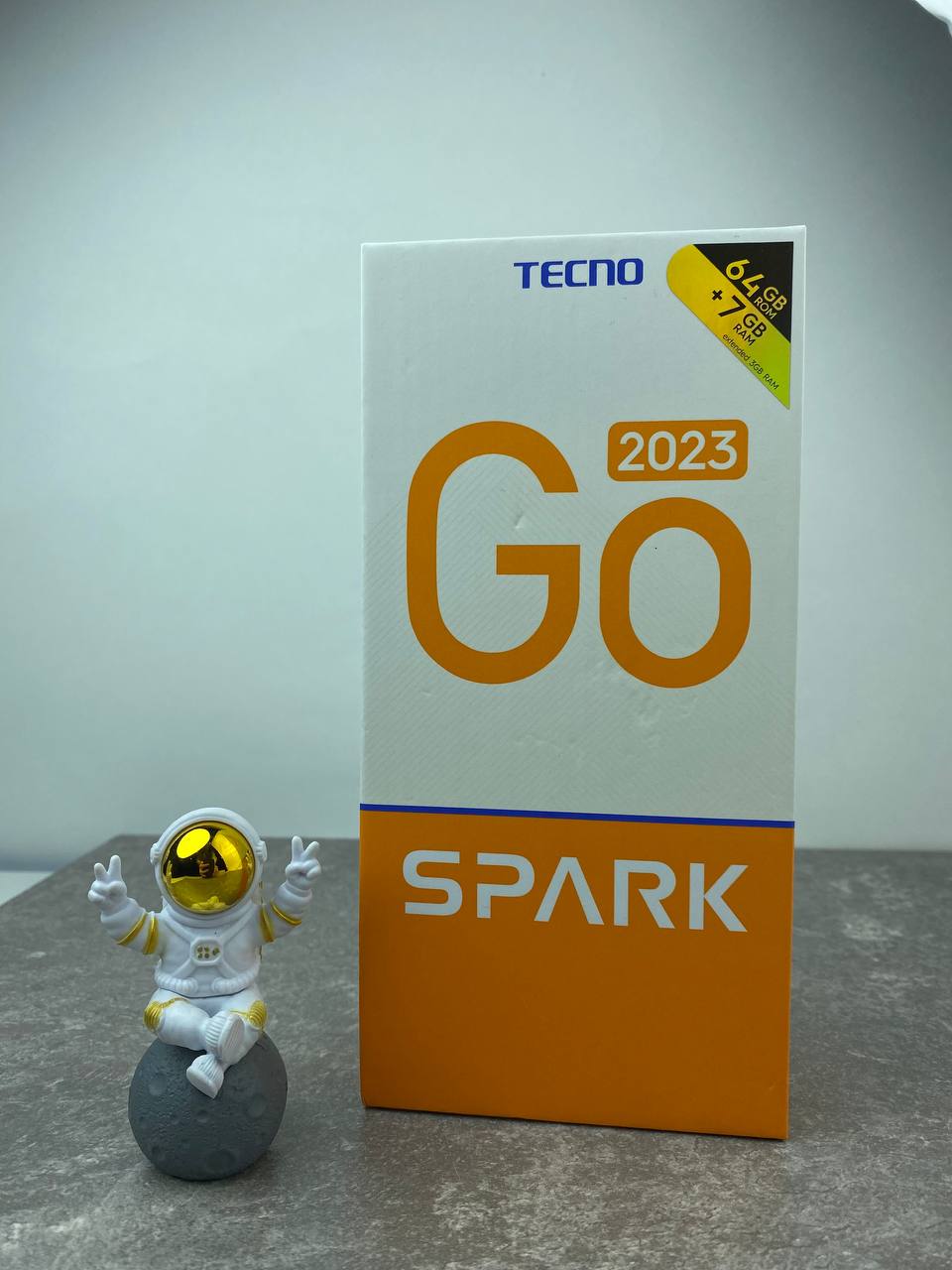 Tecno Spark Go 2023, 64 ГБ, голубой, 4 ГБ (Фото)