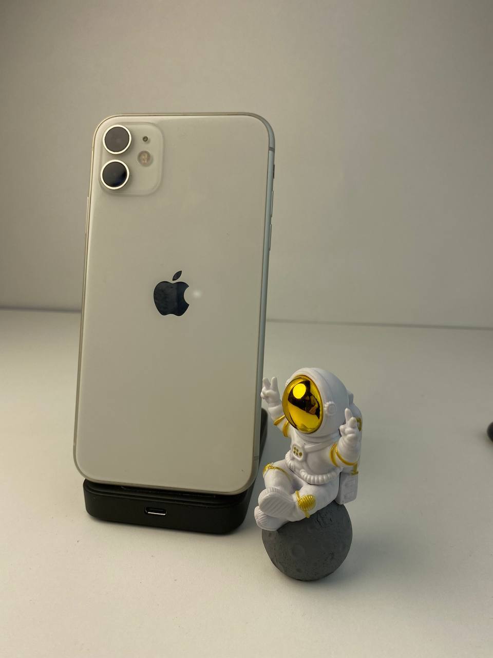 iPhone 11, 128 ГБ, белый, 85% (Фото)