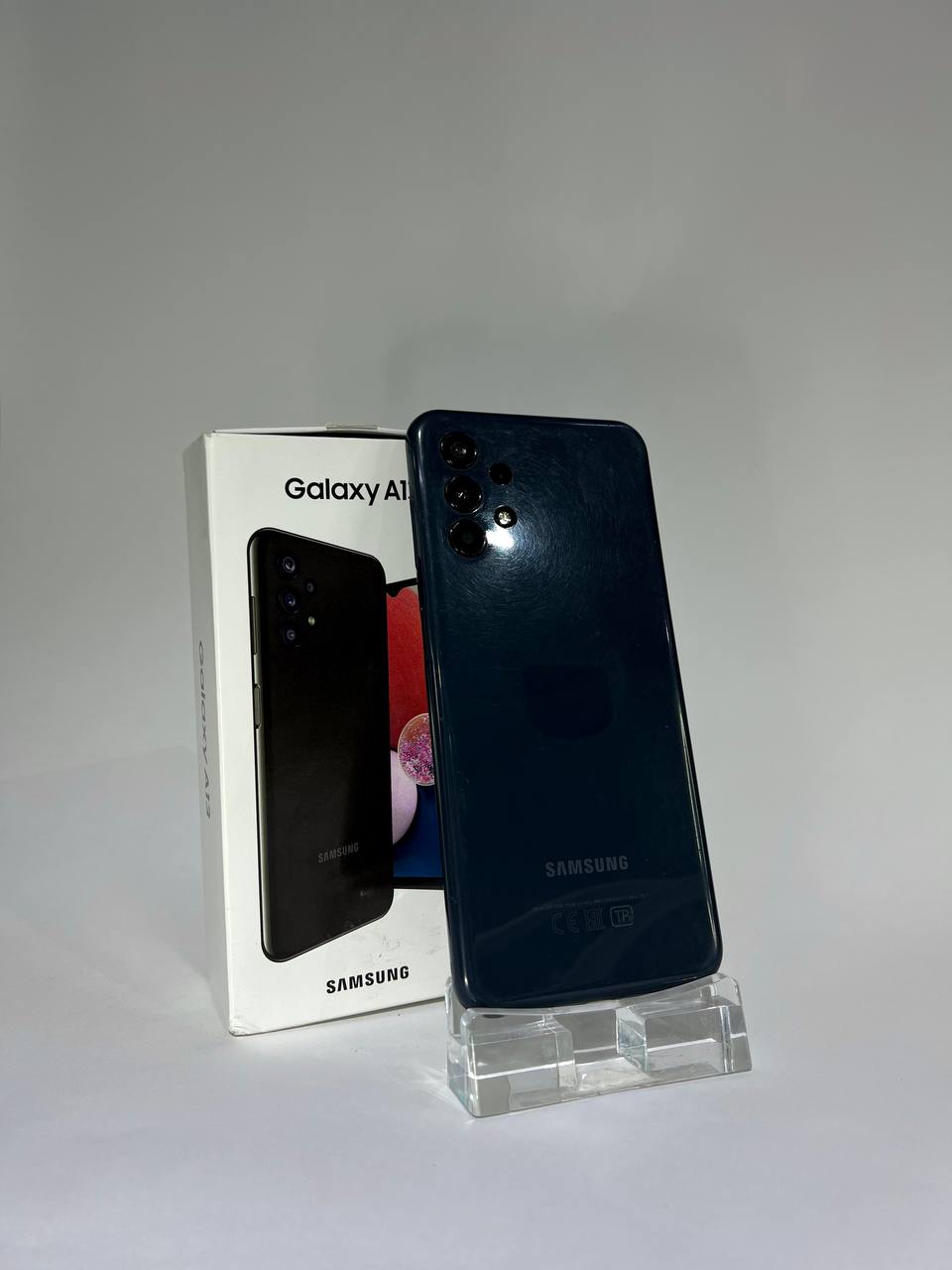 Samsung Galaxy A13, 64 ГБ, черный (Превью 1)